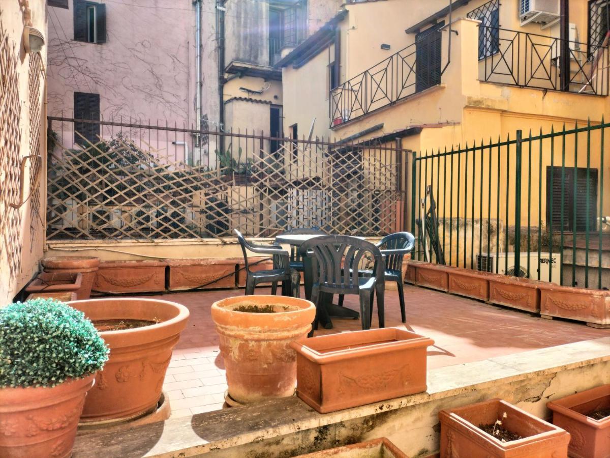 Sunny Trevi With Terrace Appartamento